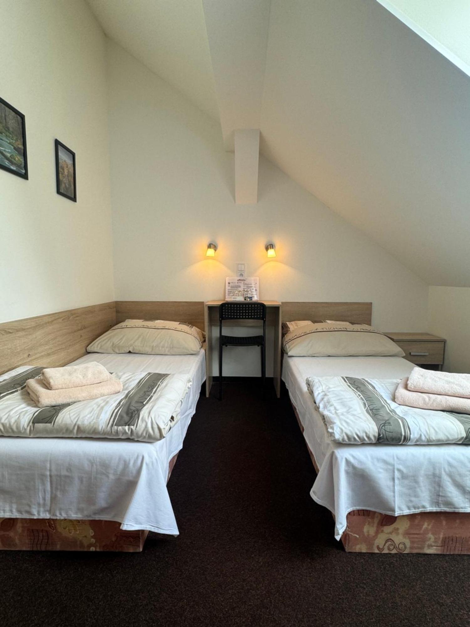 Hotel Formule Decin Ngoại thất bức ảnh
