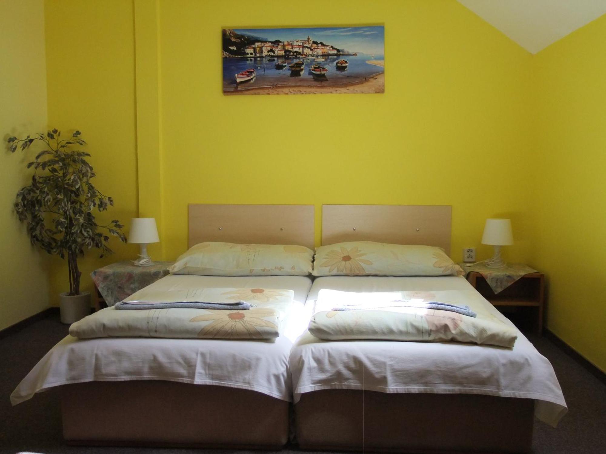Hotel Formule Decin Ngoại thất bức ảnh
