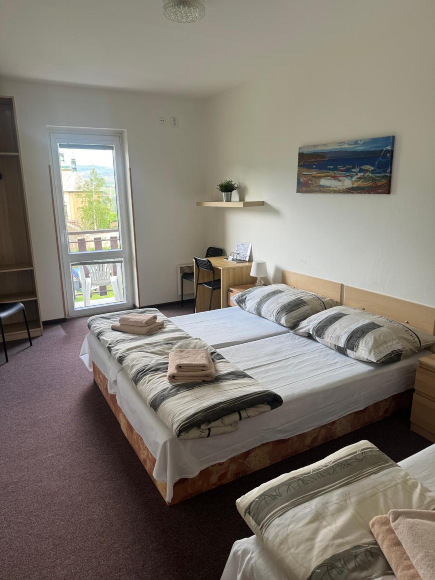 Hotel Formule Decin Ngoại thất bức ảnh