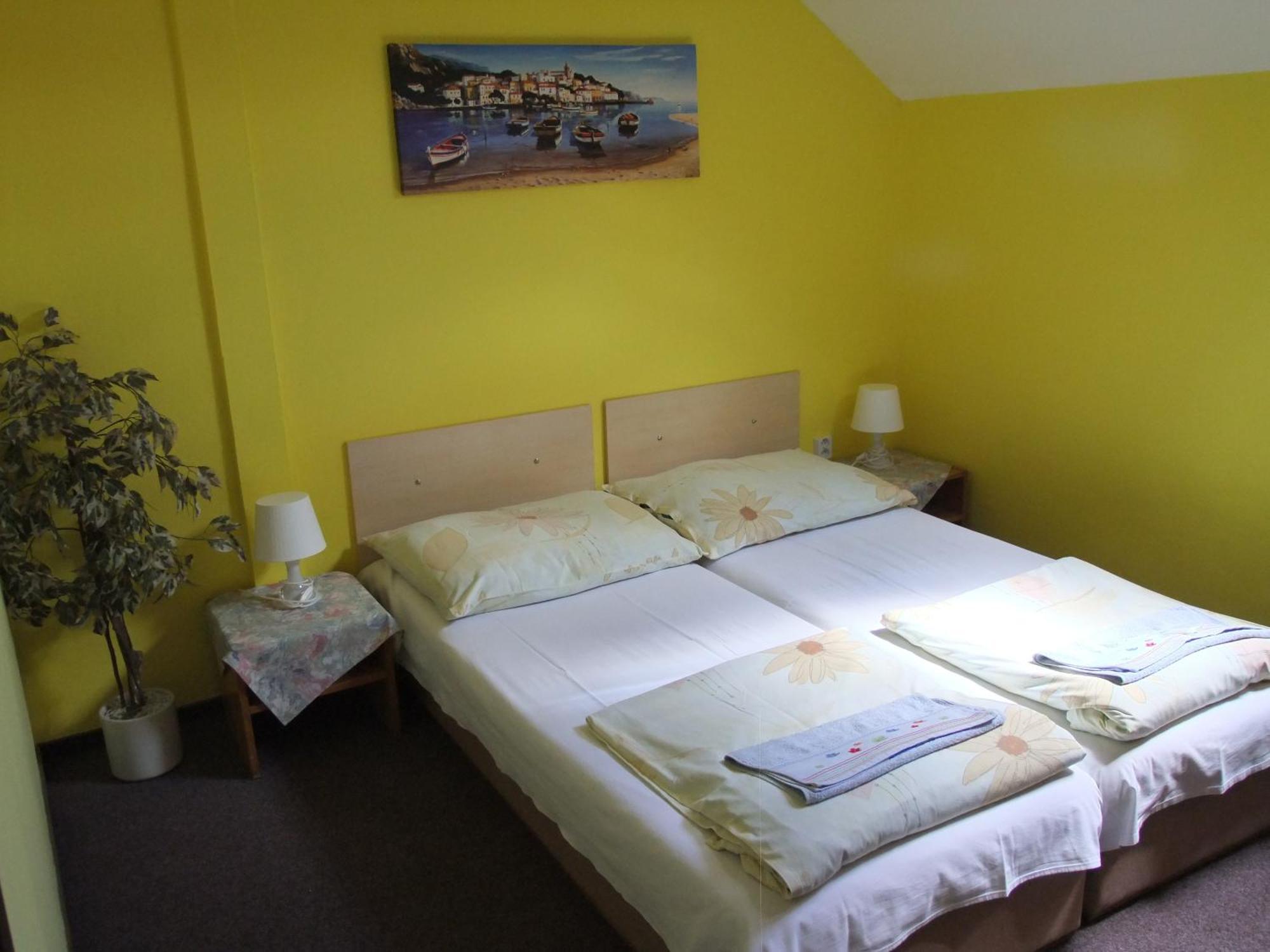 Hotel Formule Decin Ngoại thất bức ảnh