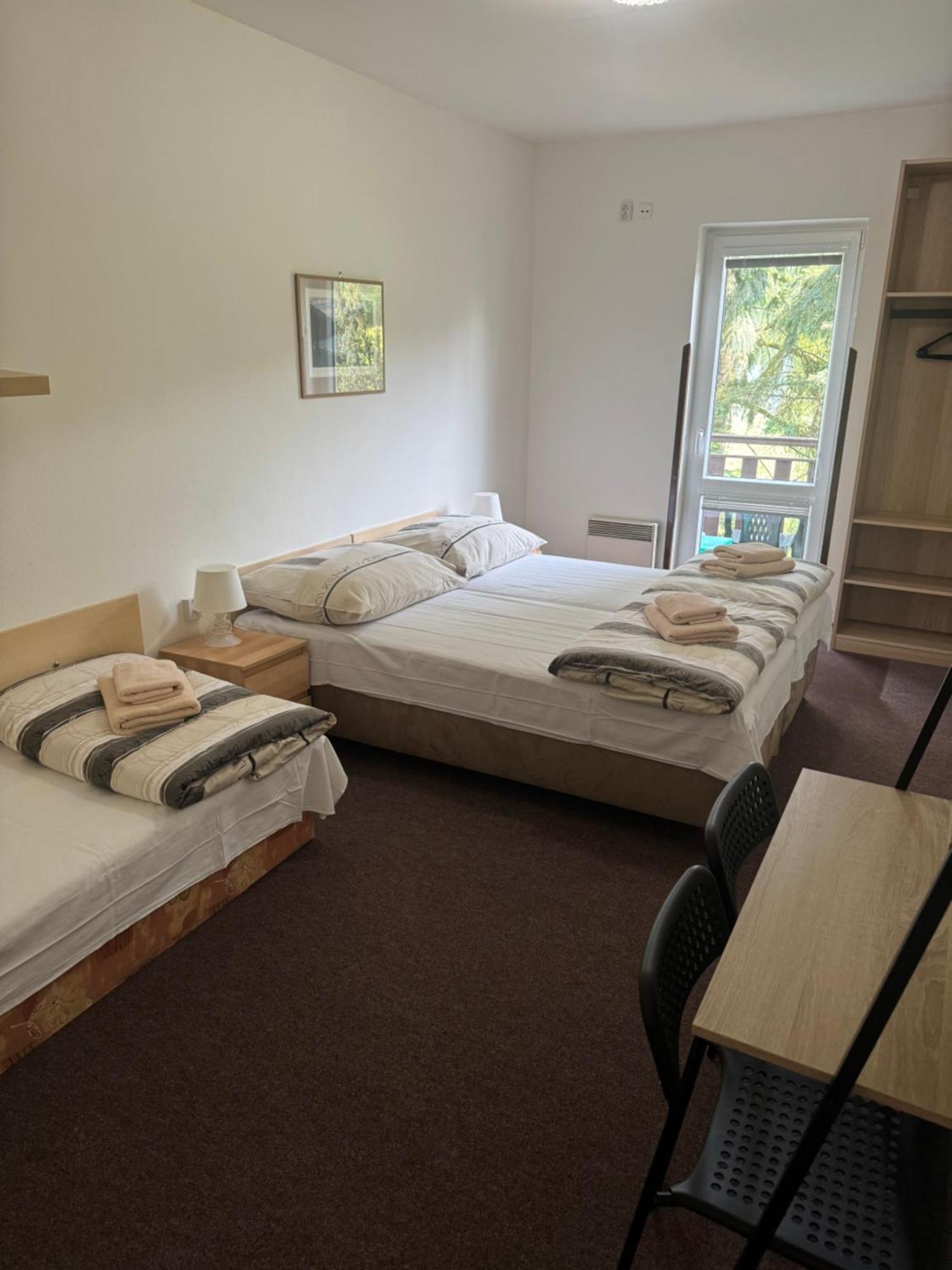 Hotel Formule Decin Ngoại thất bức ảnh
