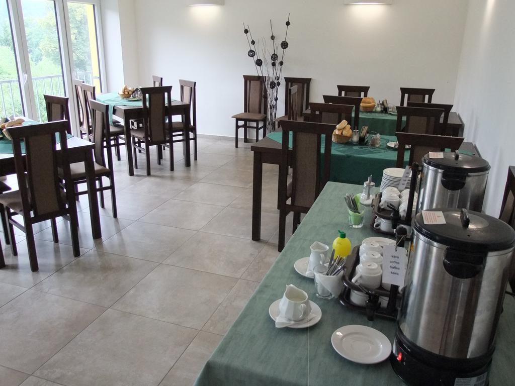 Hotel Formule Decin Ngoại thất bức ảnh